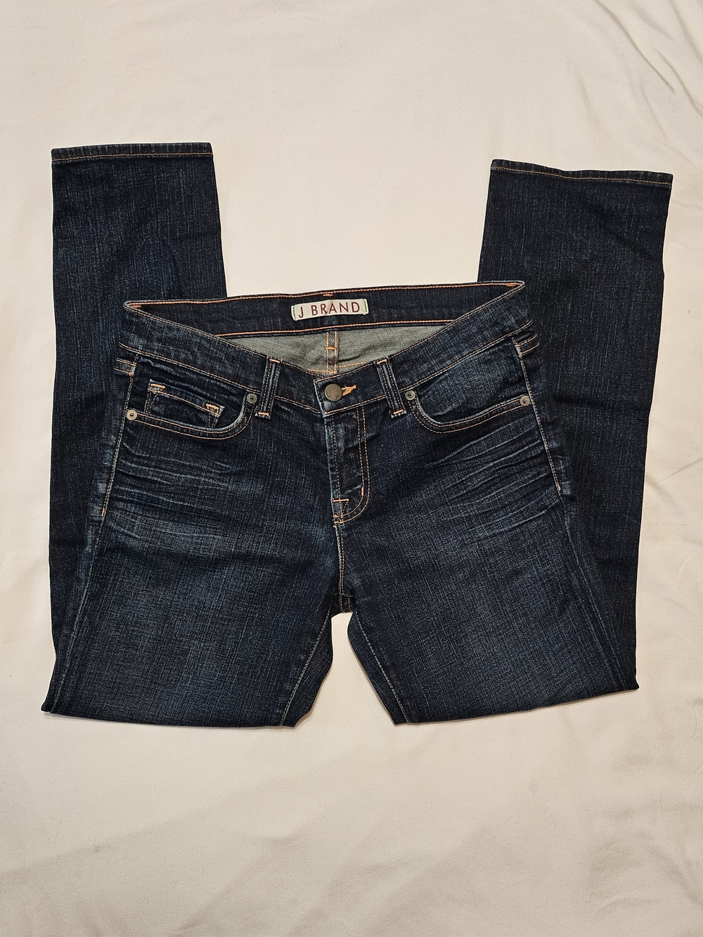 J Brand Dark Wash Indigo Whiskering Cropped Leg Classic Mid Rise Denim Jeans - Picture 2 of 8